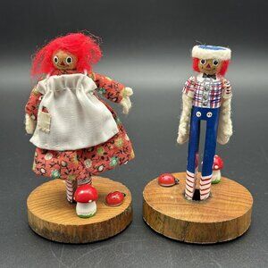 Vintage 1974 Handmade Raggedy Ann & Andy Clothespin Dolls Wood Mushroom Ladybug